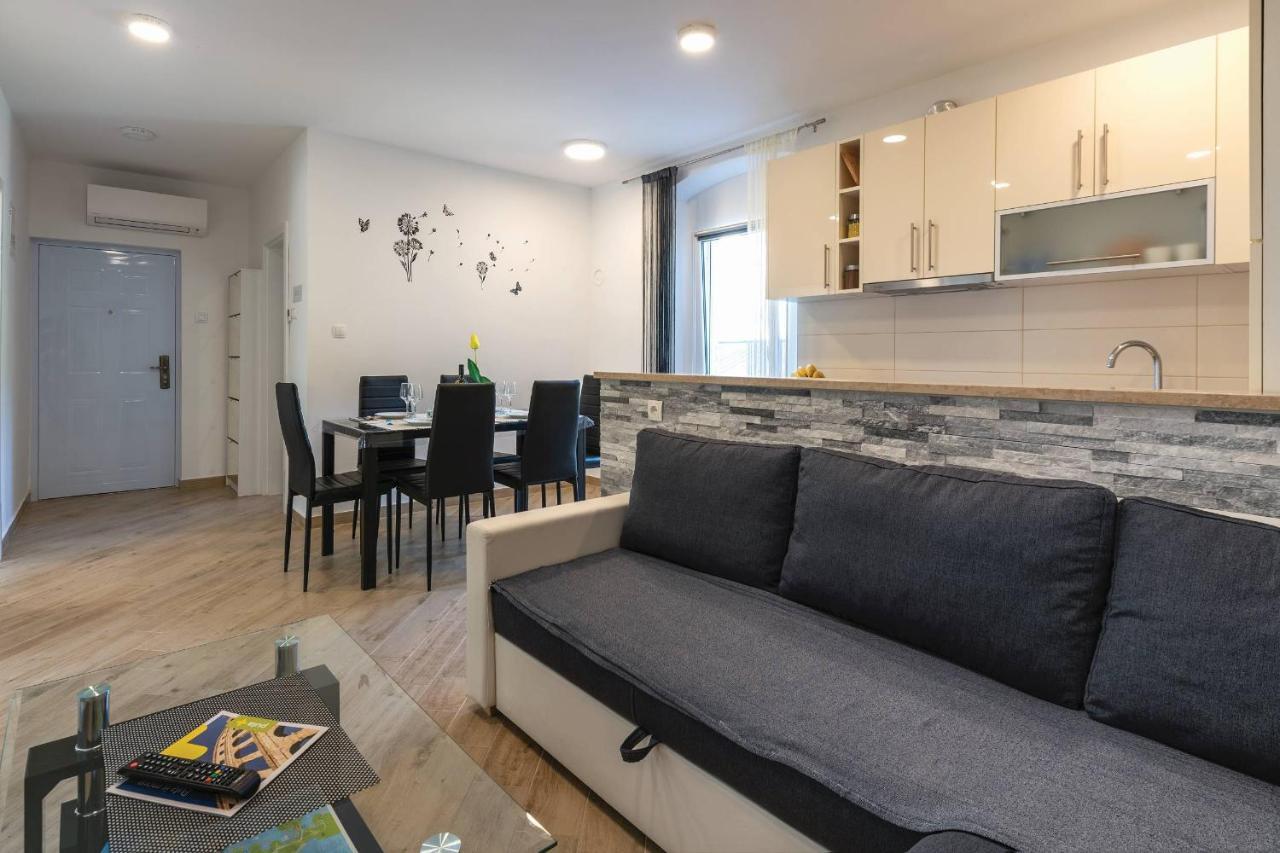 Apartment Petra Pula Zewnętrze zdjęcie